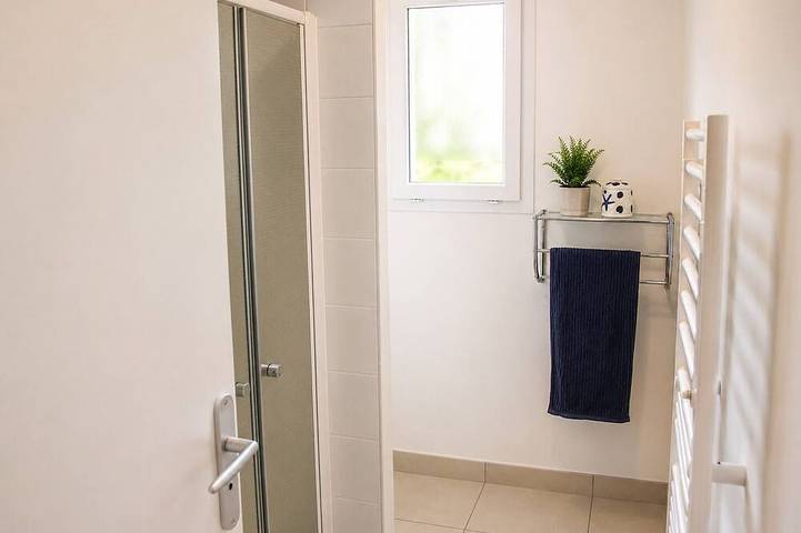 Maison Climatise, Calme Avec Jardin Et Parking Privatif Dans Grande Propriete in Marsillargues, Côte méditerranéenne (France)