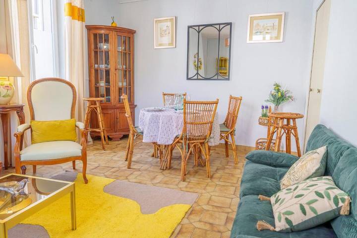 Location de vacances pour 6 personnes, avec terrasse, animaux acceptés à Saint-Uze - 3