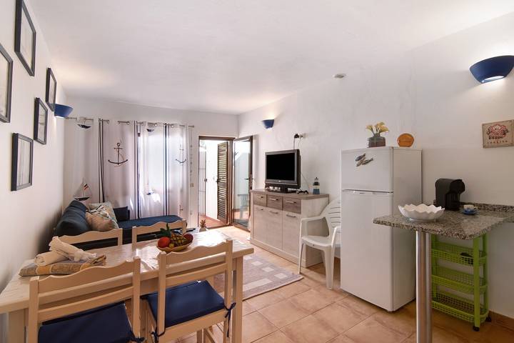 Apartamento para 4 personas, con jardín y balcón, Se admiten mascotas en Cabanas de Tavira