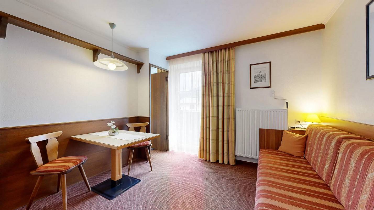 Ganze Ferienwohnung, Appartement Typ 1 in Sankt Johann in Tirol, Kaisergebirge