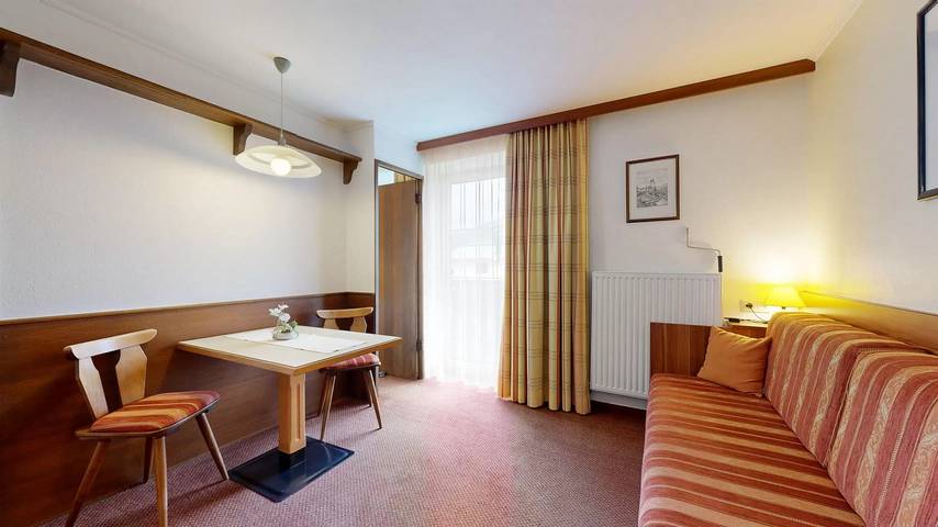 Gîte pour 2 personnes, avec Balcon ainsi que Terrasse et Jardin à St. Johann in Tirol - 4
