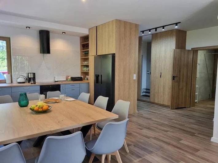 Apartament wakacyjny dla 19 osób, z ogród i widok na jezioro oraz widok - 1