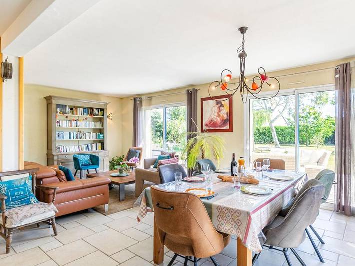 Location de vacances pour 6 personnes, avec terrasse à Lanhouarneau - 4