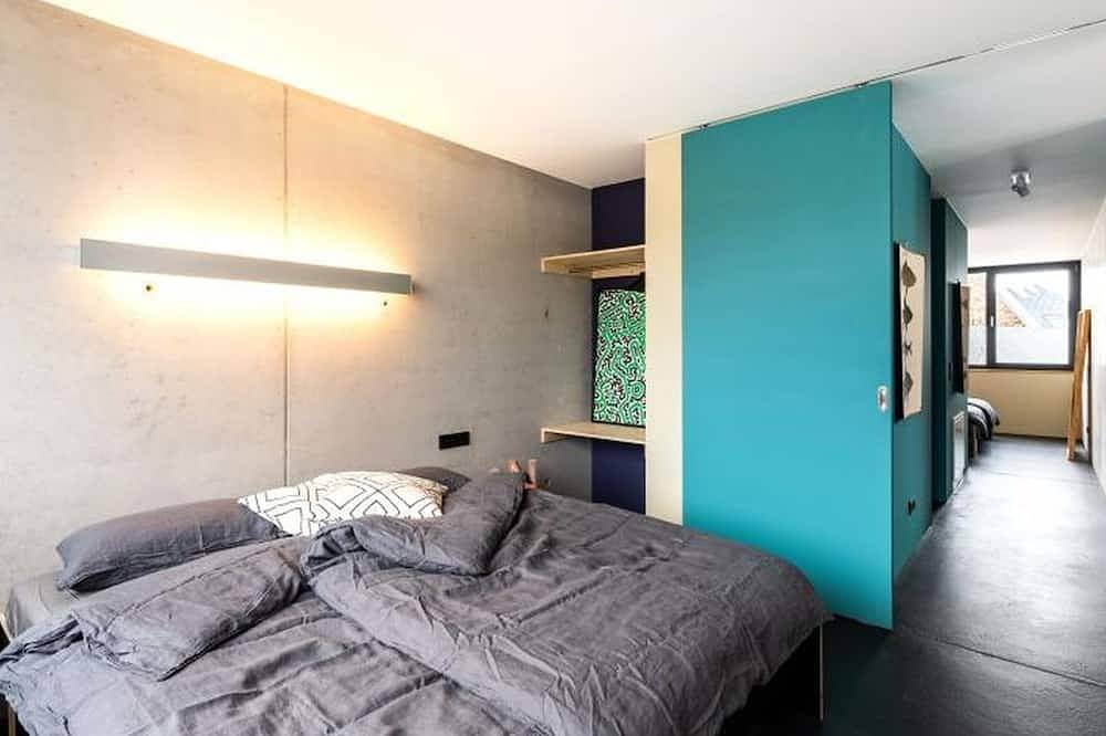Ganze Wohnung, Friz 8 - Art Apartment mit 150 qm, 2 Doppelzimmer + 2 Einzelbetten, max. für 6 Personen in Gundelfingen, Südschwarzwald