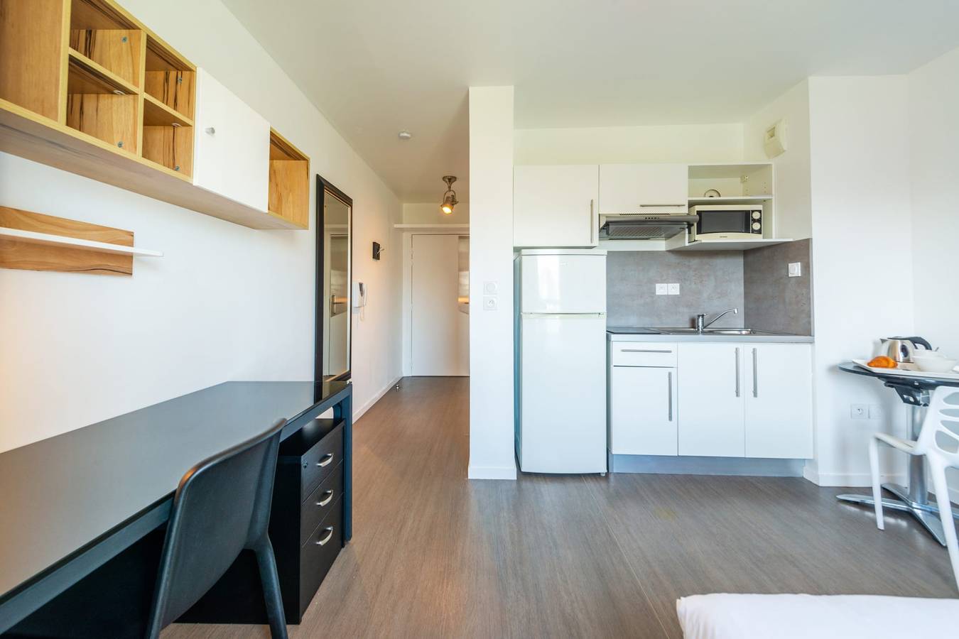 Estudio entero, L'Herblinois - Wifi - Proche tram in Saint-Herblain, Nantes region