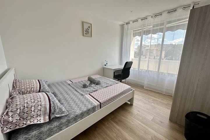 Entire apartment, Appartement 3 Chambres - Design et Convivial in Villeurbanne, Lyon region
