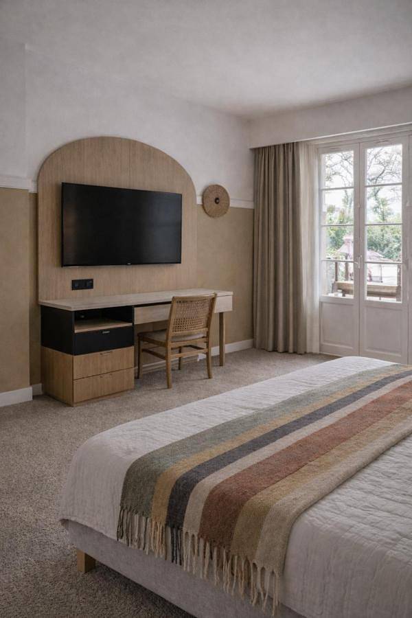 Hôtel pour 2 personnes, avec bassin pour enfant et vue ainsi que jardin et piscine dans Grande Plage (Hendaye) - 4