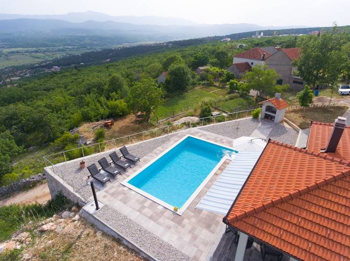 Villa für 6 Personen, mit Garten und Pool, mit Haustier in Split-Dalmatien