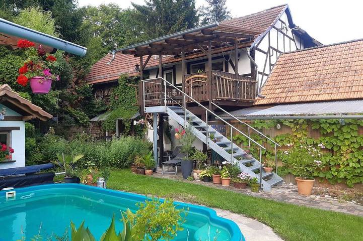 Ferienwohnung für 2 Personen, mit Balkon und Garten sowie Pool in Uhlstädt-Kirchhasel