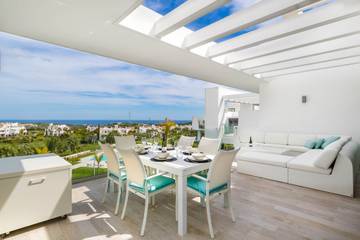 Holiday Rental for 6 People in Alcazaba Lagoon, Casares, Photo 4