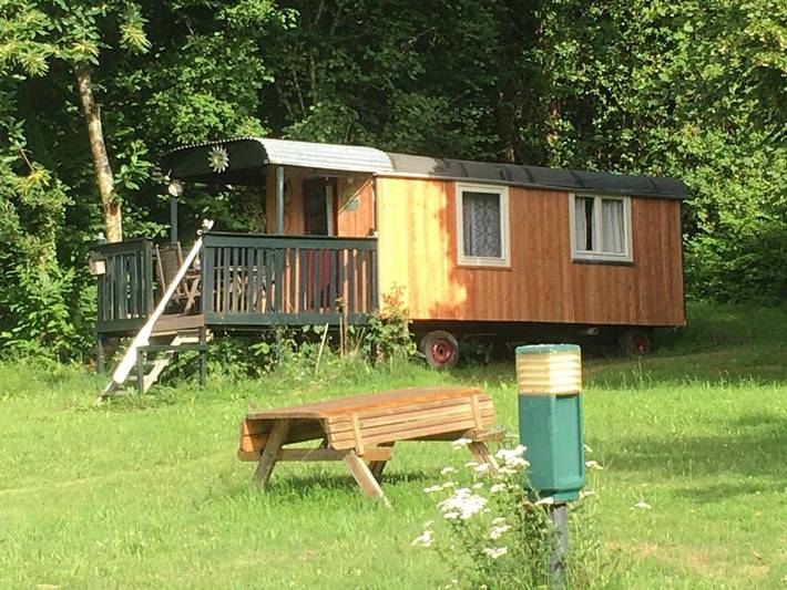 Camping pour 2 personnes, avec Terrasse ainsi que Jardin et Vue
