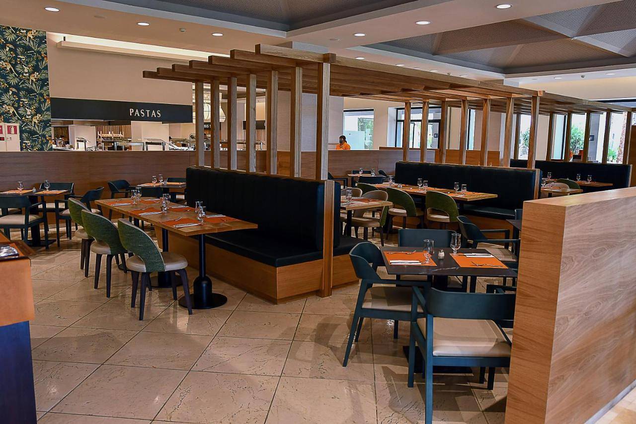 Puerto Antilla Grand Hotel in Urbasur, Lepe