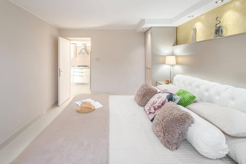 Entire apartment, Beach front apartment in Ravni with Wifi in Raša, Eastcoast Istria