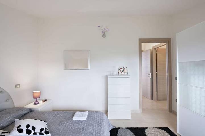 Gîte pour 4 personnes, avec jardin ainsi que piscine et terrasse, animaux acceptés à Tavullia - 4