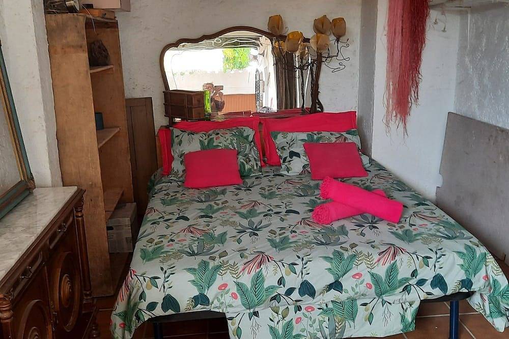 Apartamento entero, Patio Tipique Andalous, à 10 mnt de L'alhambra, Animaux de Compagnie Acceptés in Barrio de la Vega, Monachil
