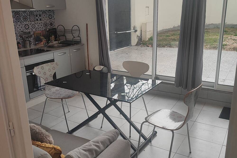 Apartment with garden in Saint-Maur-des-Fossés, Valle del Marne