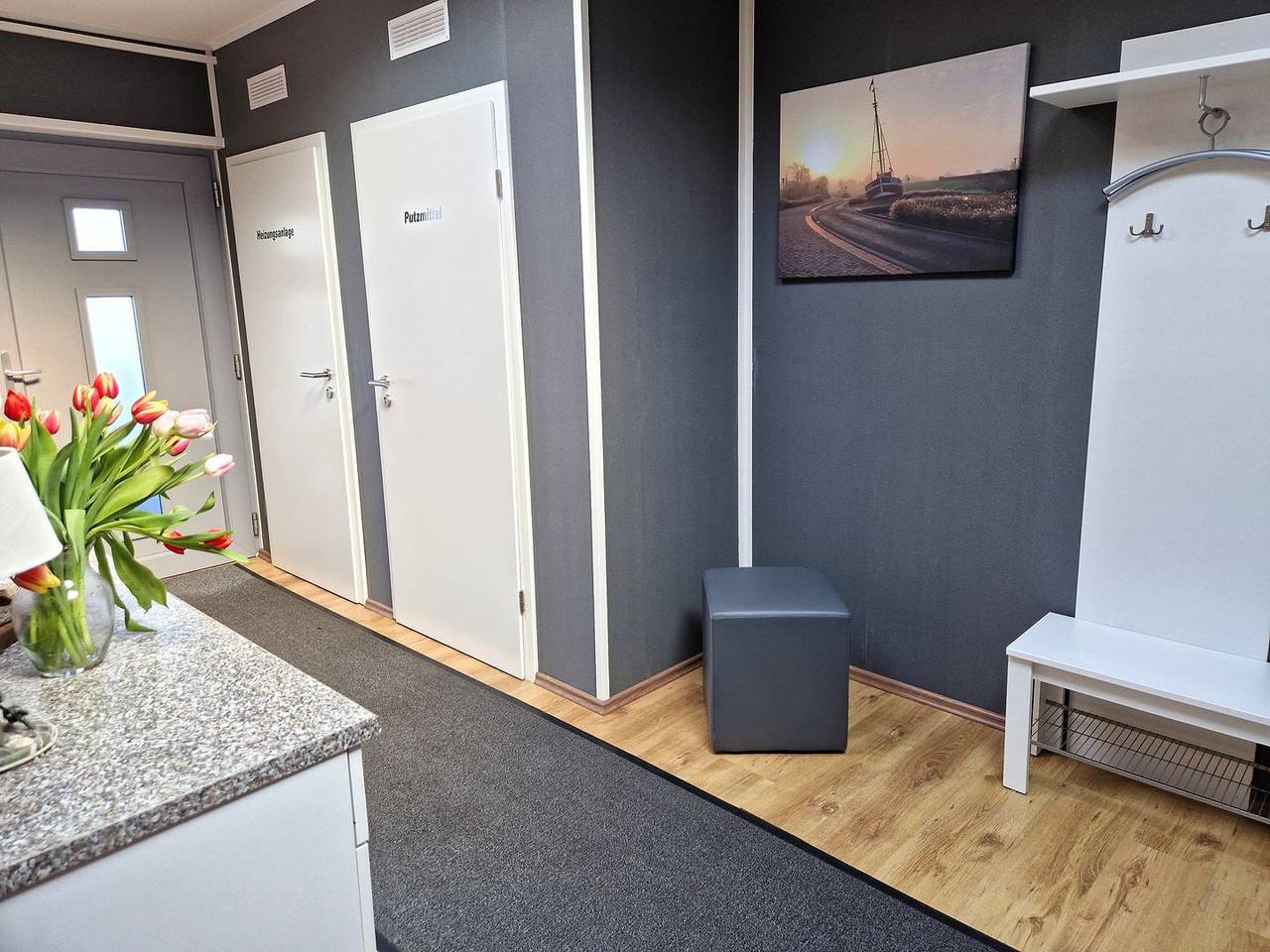 Strandnahes Ferienhaus in Sackgassenlage, ca. 65 m² für 4 Pers. in Strand Norddeich, Norddeich