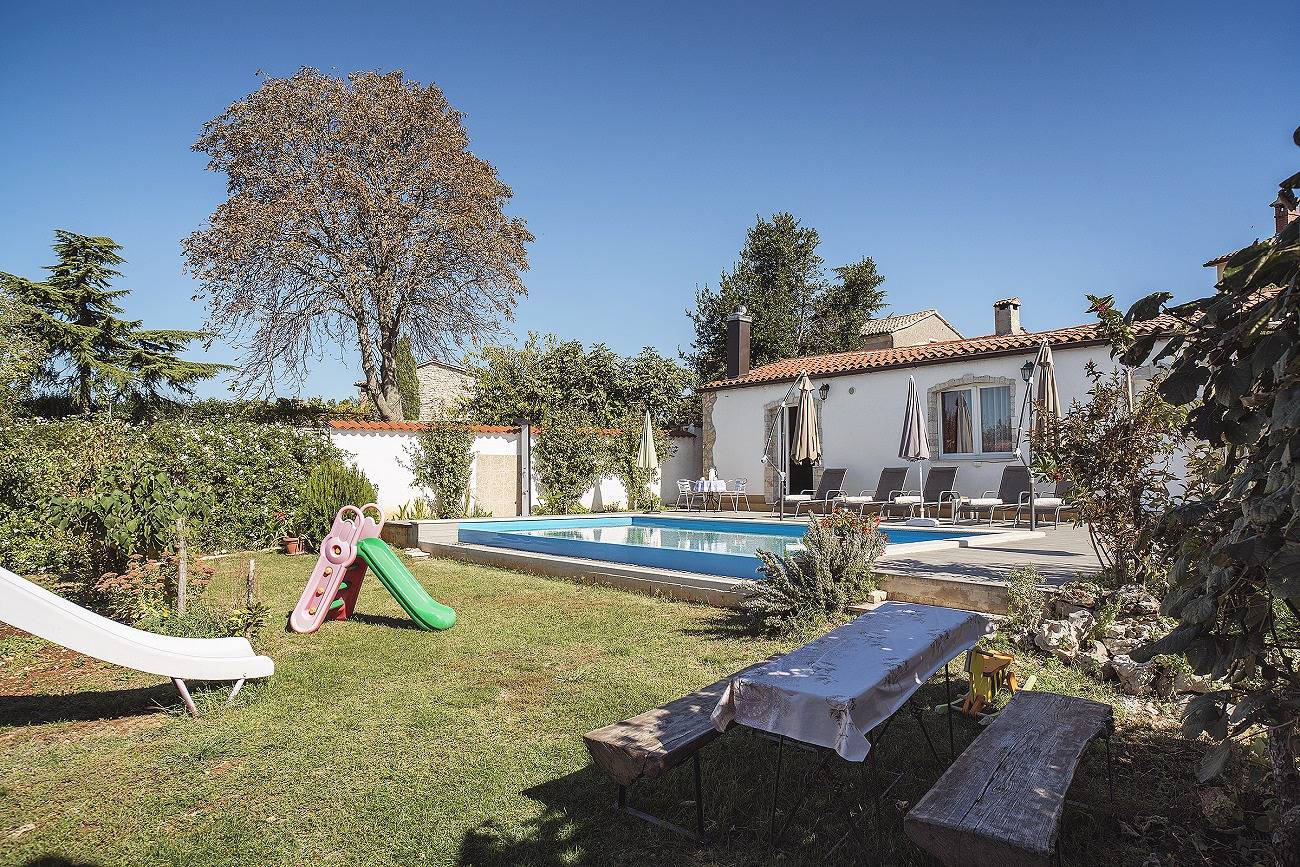 Appartement entier, Appartement de vacances pour 3 personnes avec jardin in Istrie centrale