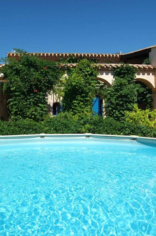 Gîte pour 4 personnes, avec terrasse ainsi que piscine et jardin à Saint-Jean-de-Fos - 3