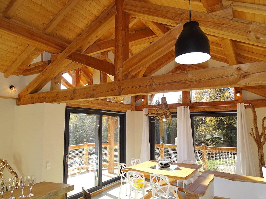 Chalet Le Cerf - Piscine intérieure privée chauffée, Spa et Sauna in Uzemain, Région d'Épinal