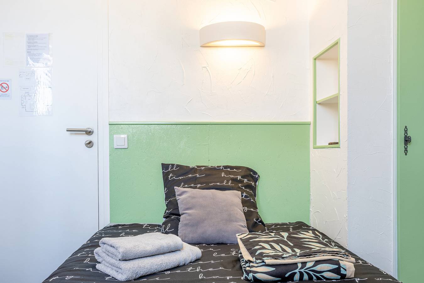 Chambre 'N°05' avec Wi-Fi in Chantonnay, Région de La Roche-sur-Yon