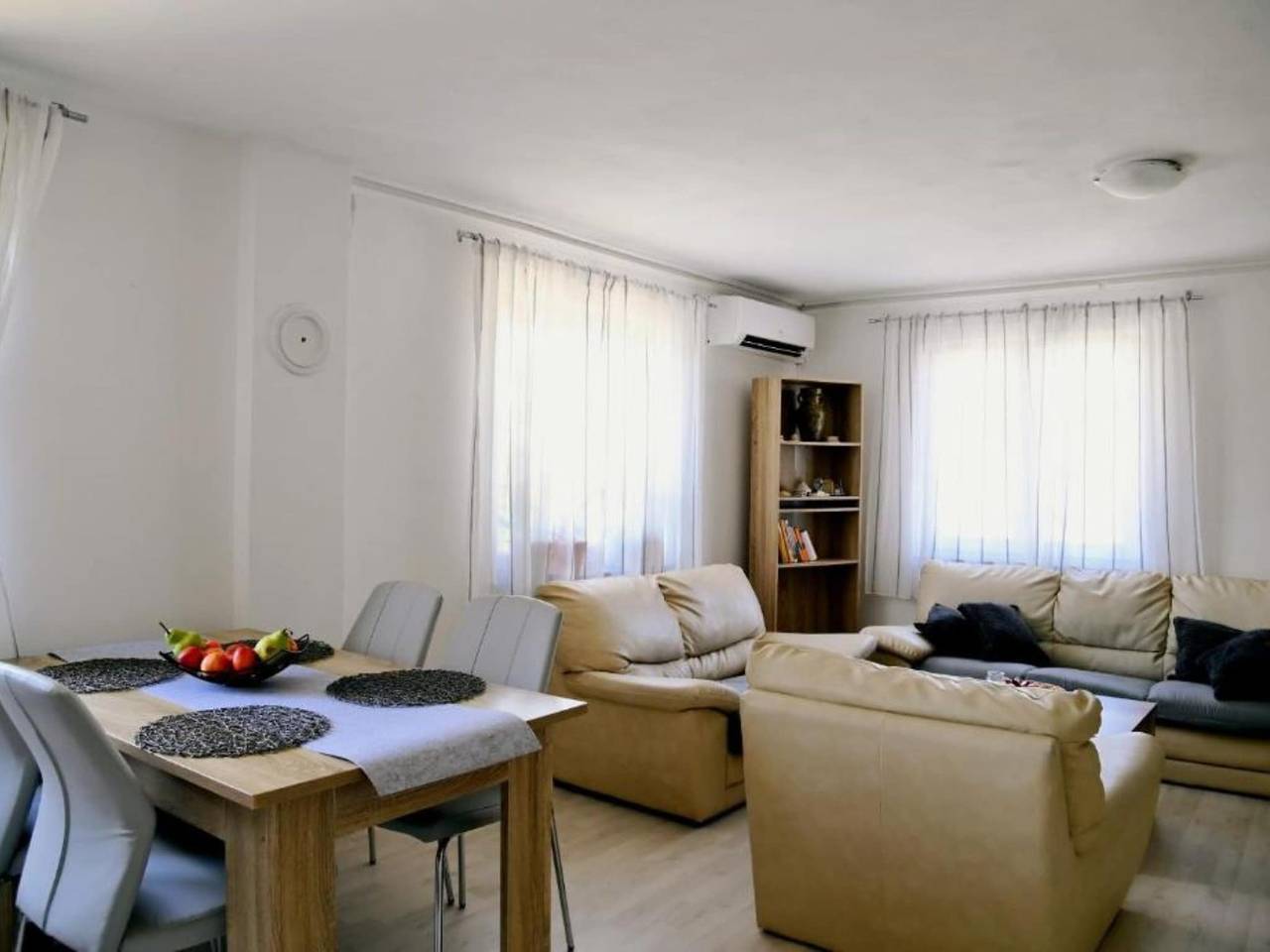 Holiday Home Mumy - Four Bedroom Holiday Home with Pool in Gostinjac, Krk