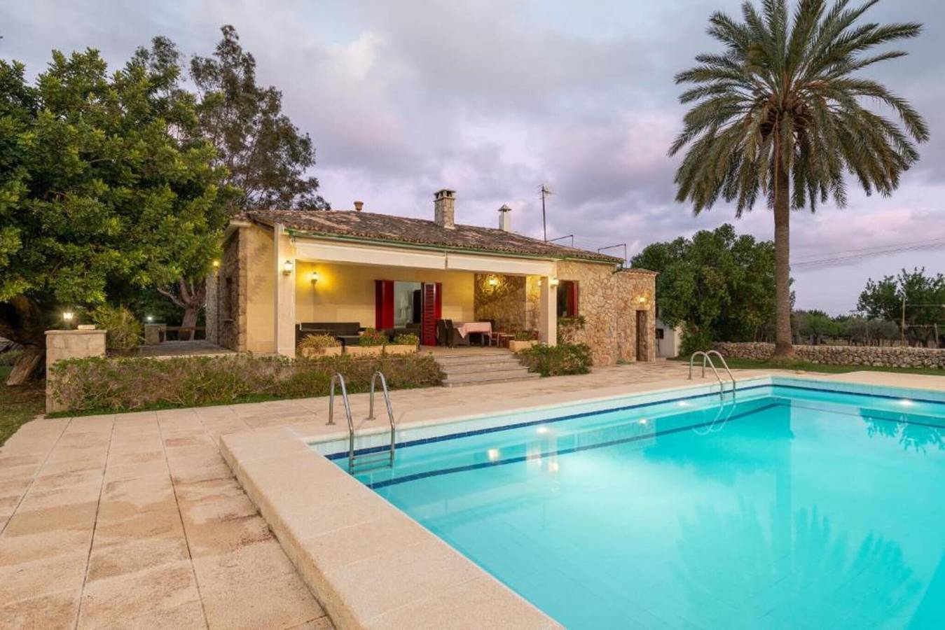 Can Calistro: Rustikale Villa mit Tennisplatz und privatem Pool in Selva, Mallorca Inselmitte