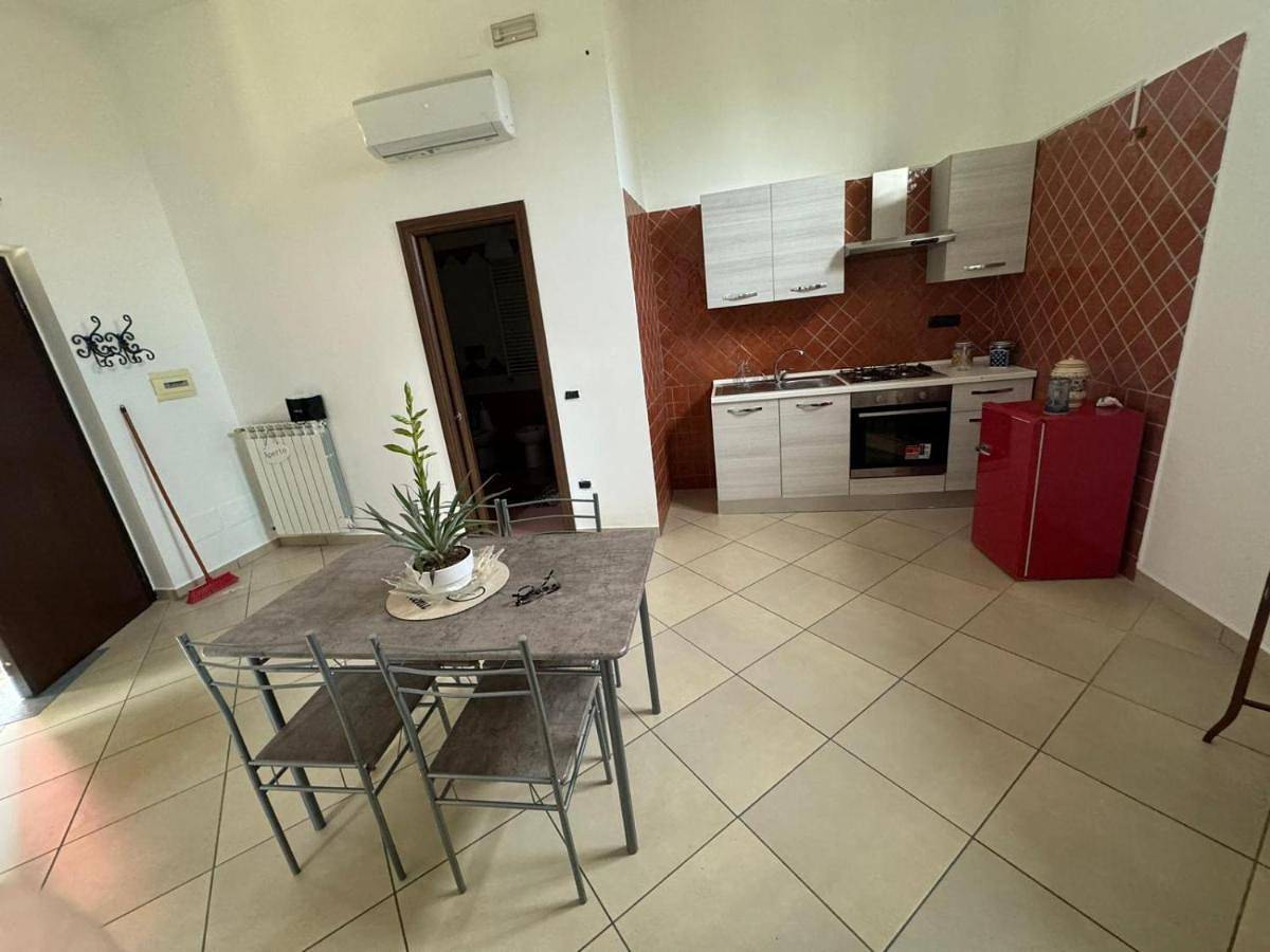 Appartamento intero, Two-Bedroom Apartment in Marigliano, Parco nazionale del Vesuvio