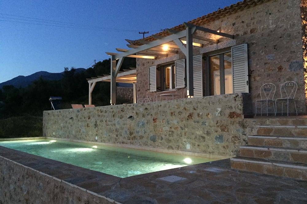 Casa vacanza a Messenia a partire da 208€ a notte