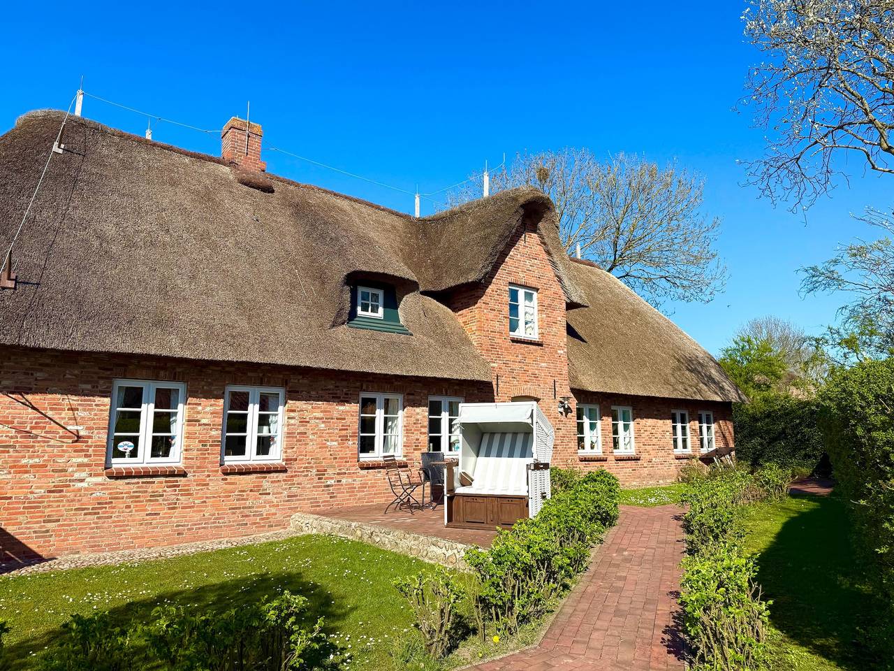 Ganze Ferienwohnung, Reetkehlchen in Alkersum, Föhr
