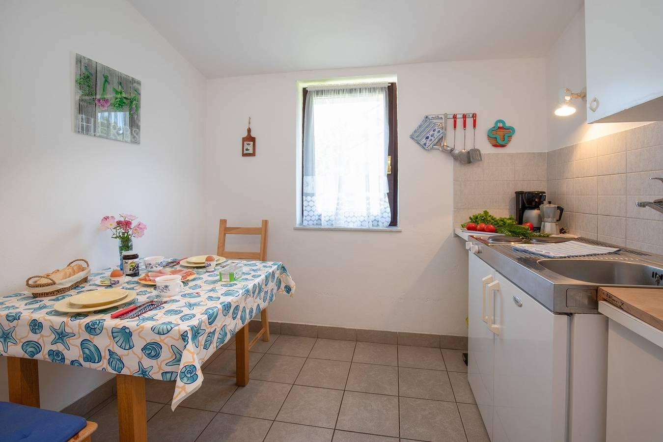 Hel leilighet, Apartment Brankica 3 for two people in Malinska-Dubašnica, Krk