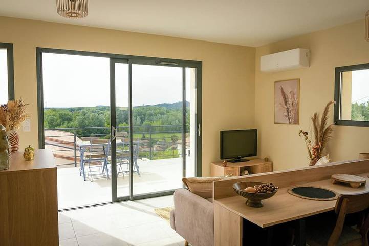 Location de vacances pour 2 personnes, avec terrasse et jardin à Montfrin - 2