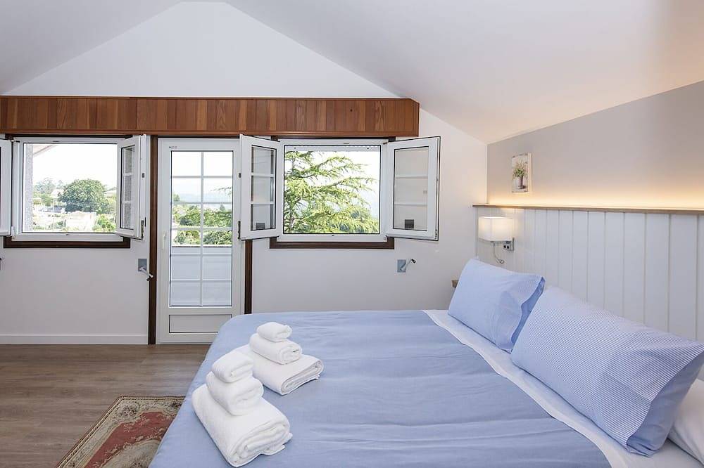 Villa Campo das Medas, in the middle of nature, with private salt pool in Gondomar, Galician Coast