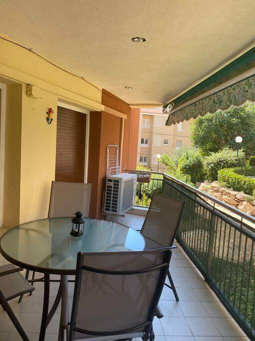 Apartamento de vacaciones para 4 personas, con jardín y vistas - 1