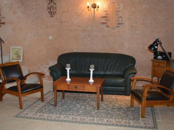 Location de vacances pour 3 personnes, avec jardin ainsi que terrasse et piscine, animaux acceptés à Nazelles-Négron - 4