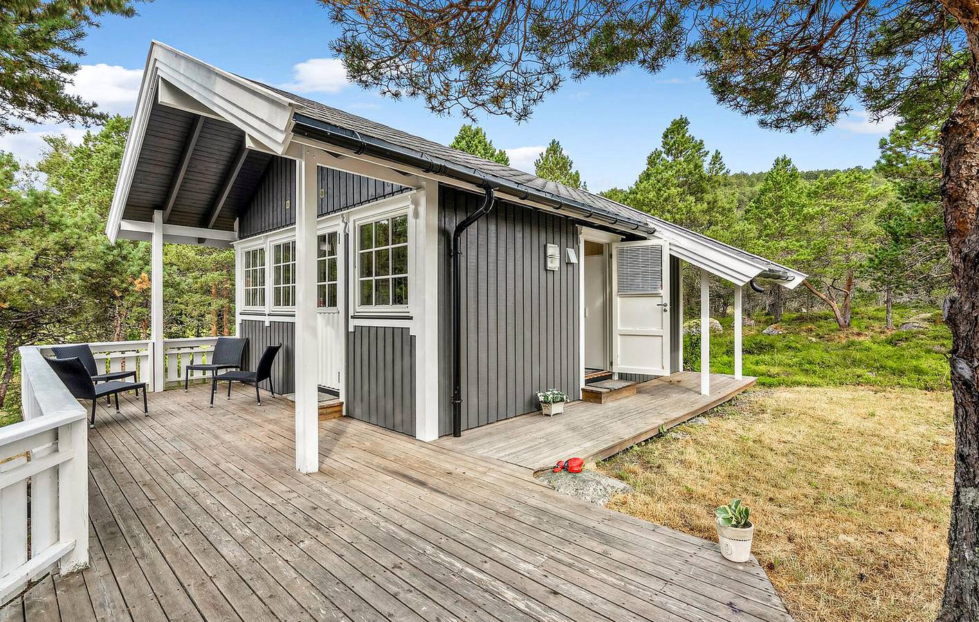 Ferienhaus für 18 Personen mit Terrasse in Lødingen
