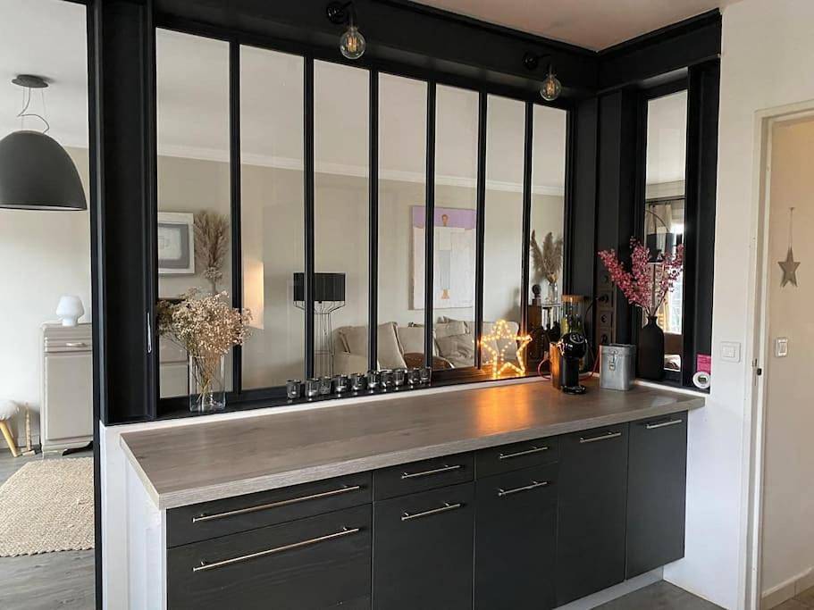 Five-Bedroom House in Villepreux, Yvelines
