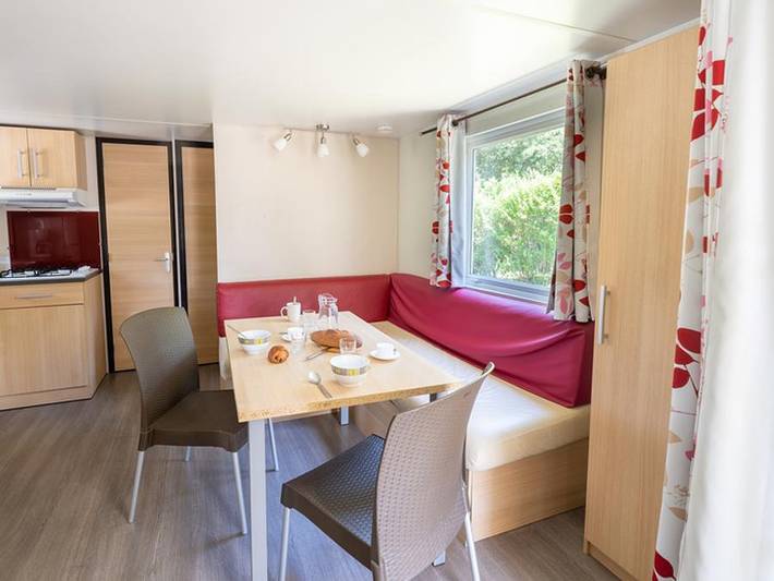 Camping für 4 Personen, mit Kinderpool in Französische Alpen - 2