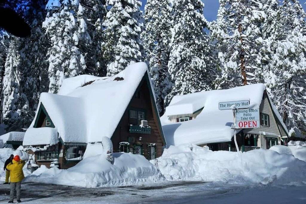 Creekside Cabin *Pup-Friendly with Ac* in Ockenden, Shaver Lake