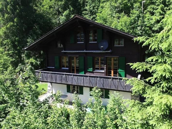 Chalet para 5 personas, con jardín en Suiza