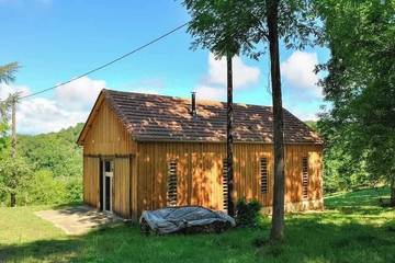 Gîte pour 4 personnes, avec jardin à Limeuil