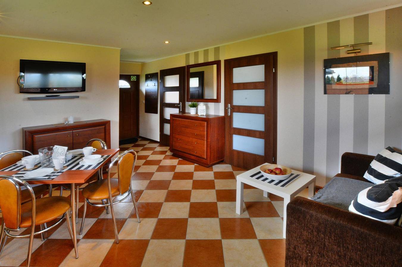 Ferienhäuser in Seenähe, Minizoo in Powiat Sławieński