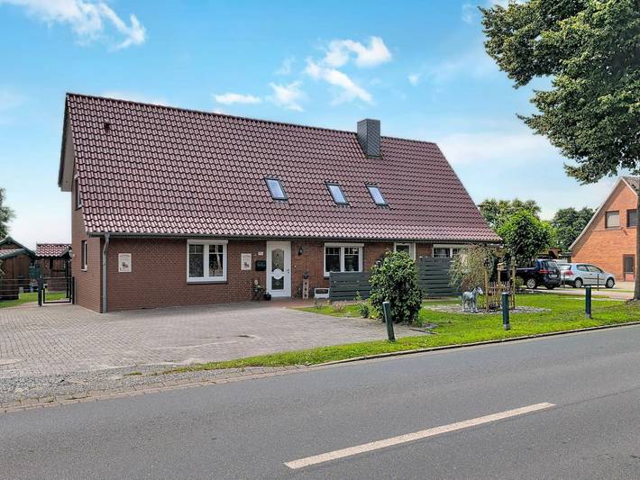 Ferienwohnung für 6 Personen, mit Terrasse und Garten in Wanna