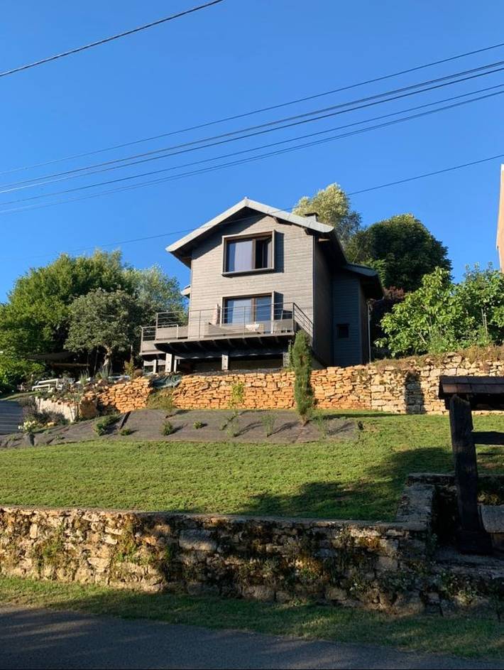 Gîte pour 4 personnes, avec jardin à Montfaucon (Doubs)