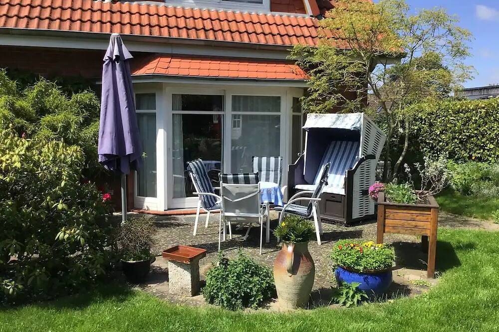 Ganze Wohnung, Schöne 2 Zimmer - Gästewohnung in Kiel-Kronshagen in Kieler Förde, Kronshagen