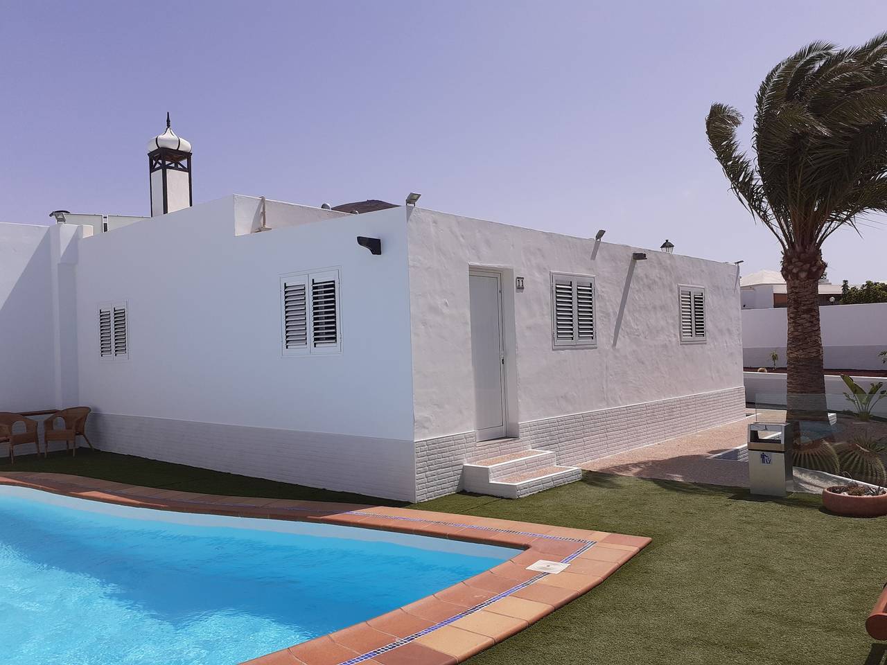 Entire holiday apartment, One bedroom apartment with pool views in Tahiche, Teguise