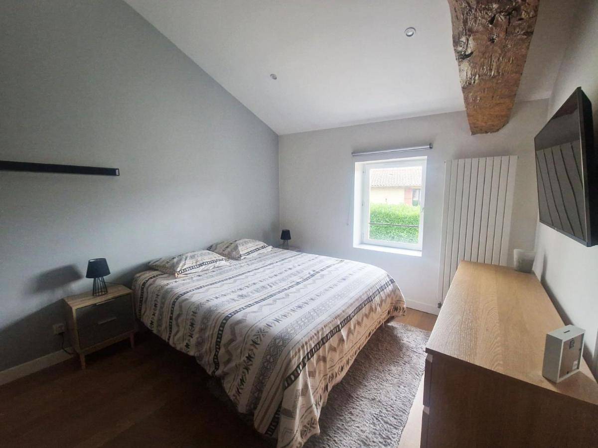 Appartement entier, Two-Bedroom Apartment in Gleizé, Région de Villefranche-sur-Saône