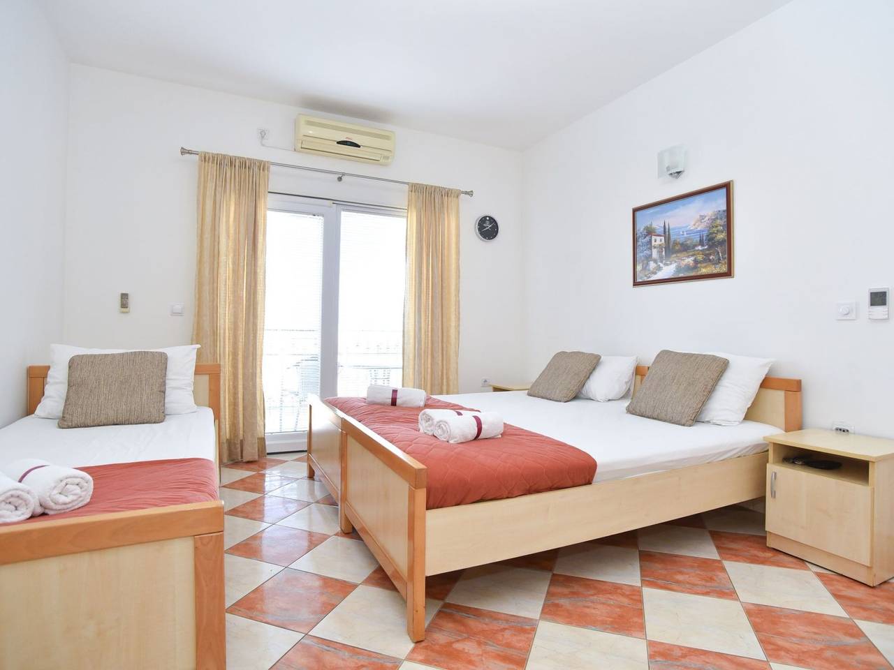 Appartement entier, Studio für 3 Personen in Tivat, Bay of Kotor
