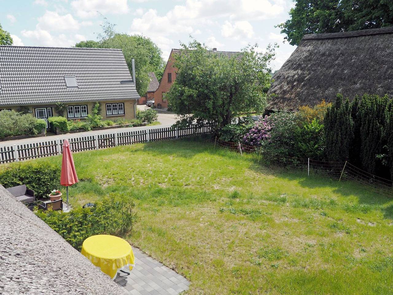Ganze Ferienwohnung, Horn: Urlaub im Reetdachhaus in Schleswig-Holstein - Wohnung 1 in Silberstedt, Eider-Treene-Sorge