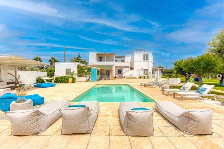 Ferienhaus für 18 Personen, mit Garten und Whirlpool
